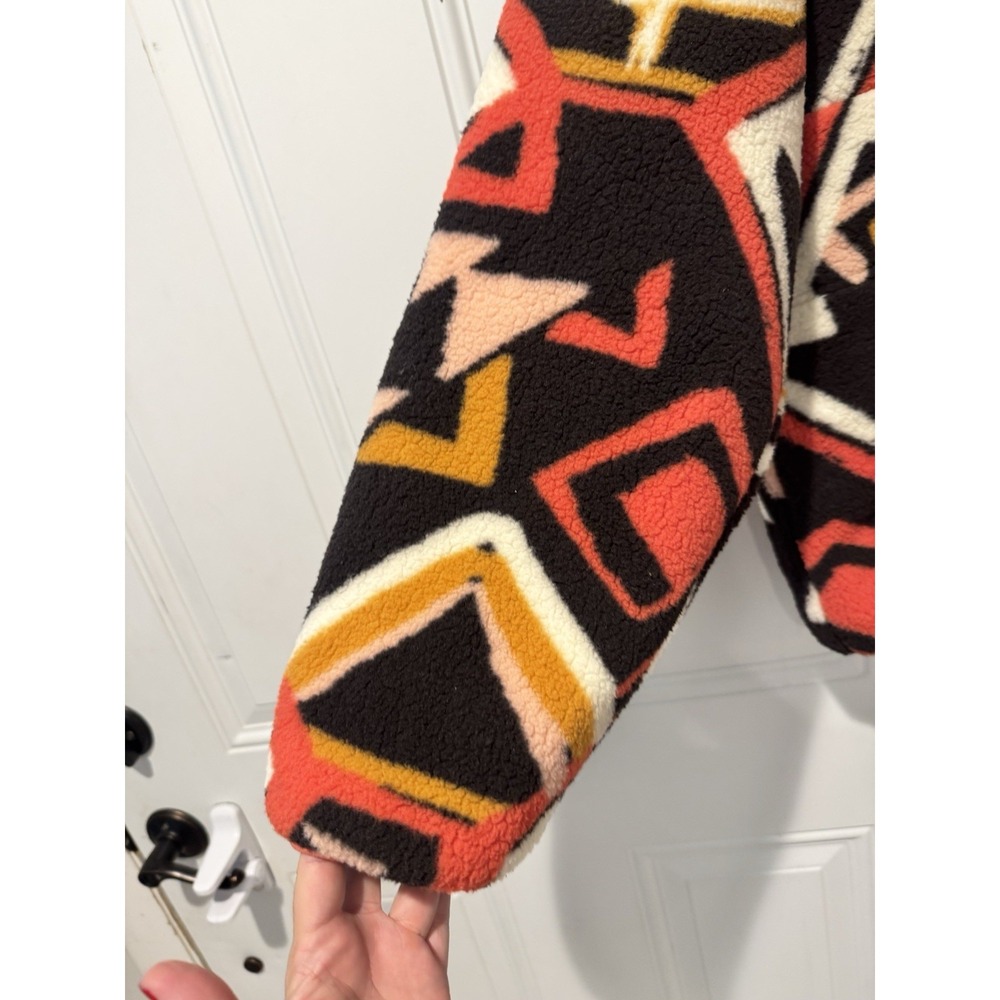 Wrangler Women's Sherpa Sweatshirt Aztec Tribal Colorful Sz M Cozy Pullover Snap - Picture 2 of 10